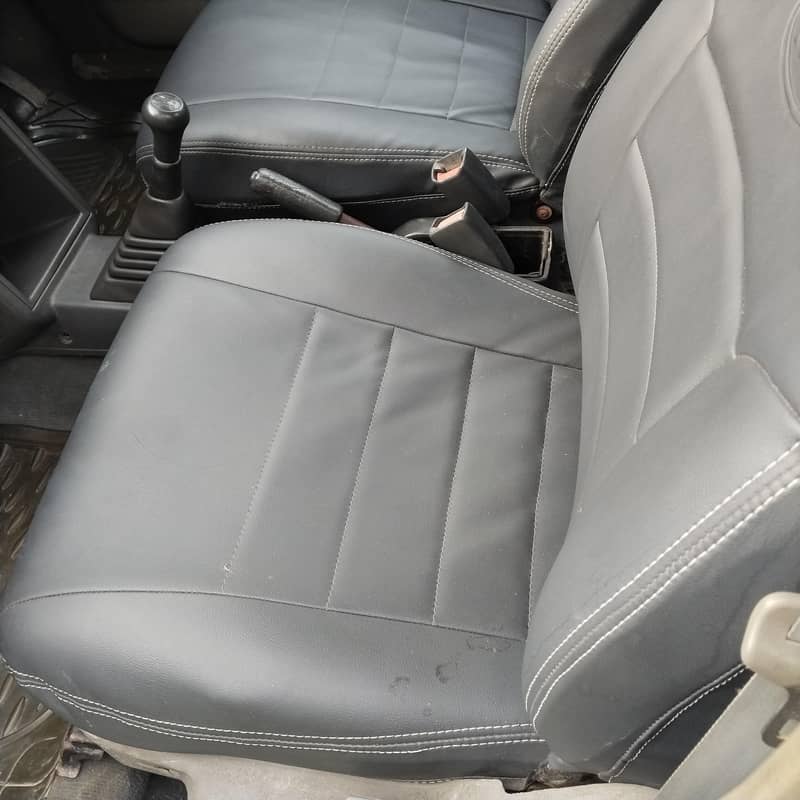 KIA Classic 2001 9
