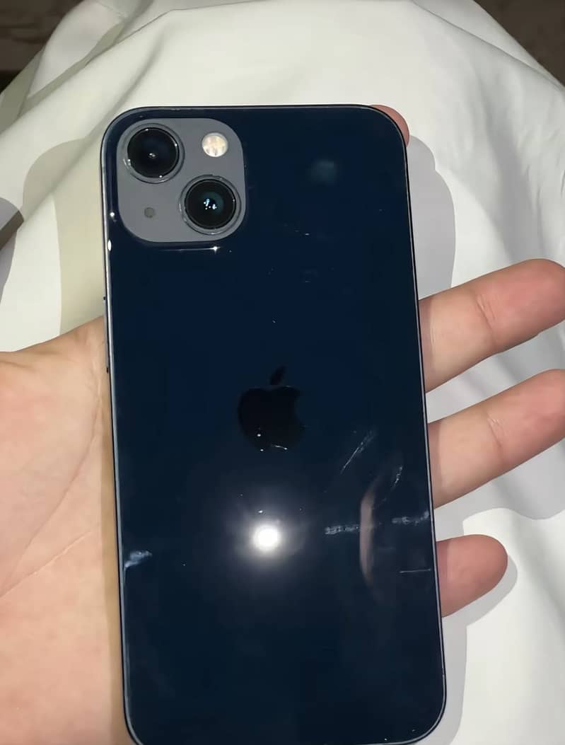 Apple iPhone 13 2