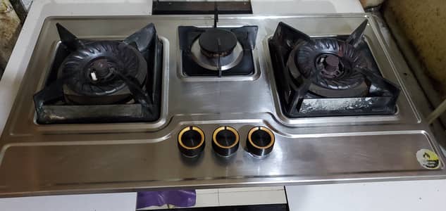 Kenwood 3 Burner Stove purchased 2 months back 10/10 condition fix pri