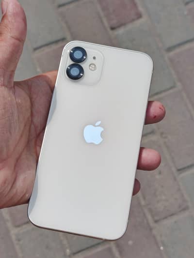 Apple iPhone 12