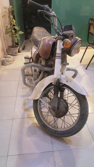 Honda CD 185cc Road Master 1979 Model