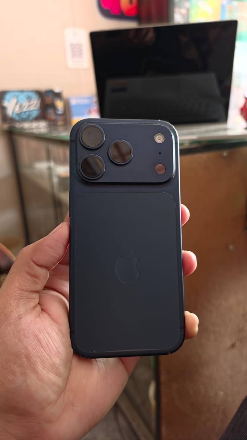 Apple iPhone 17 Pro 2