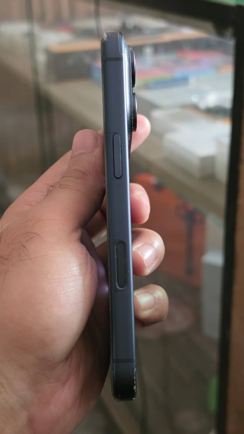 Apple iPhone 17 Pro 4