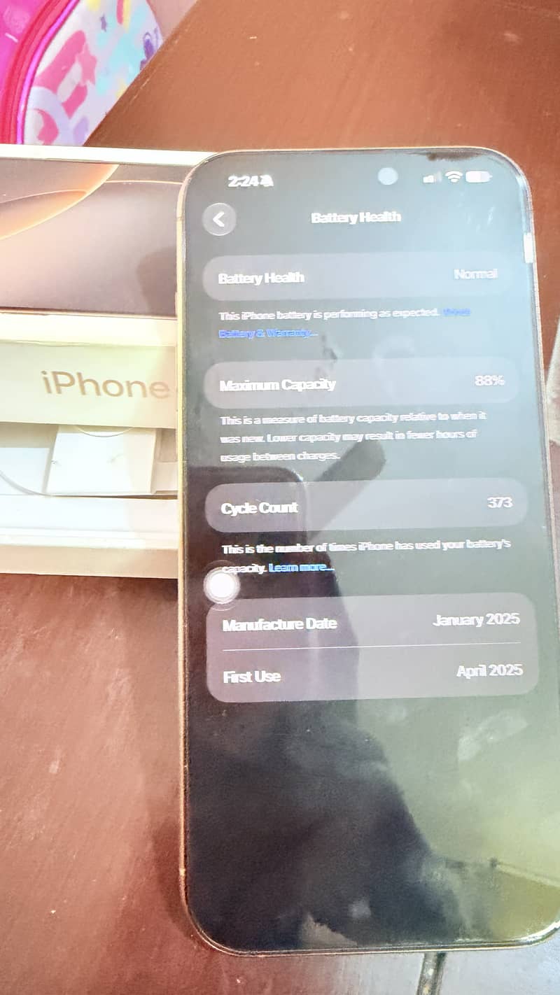 Apple iPhone 16 Pro Max 1