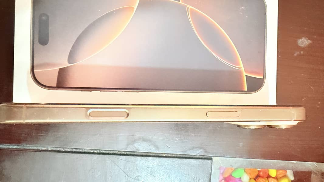 Apple iPhone 16 Pro Max 2