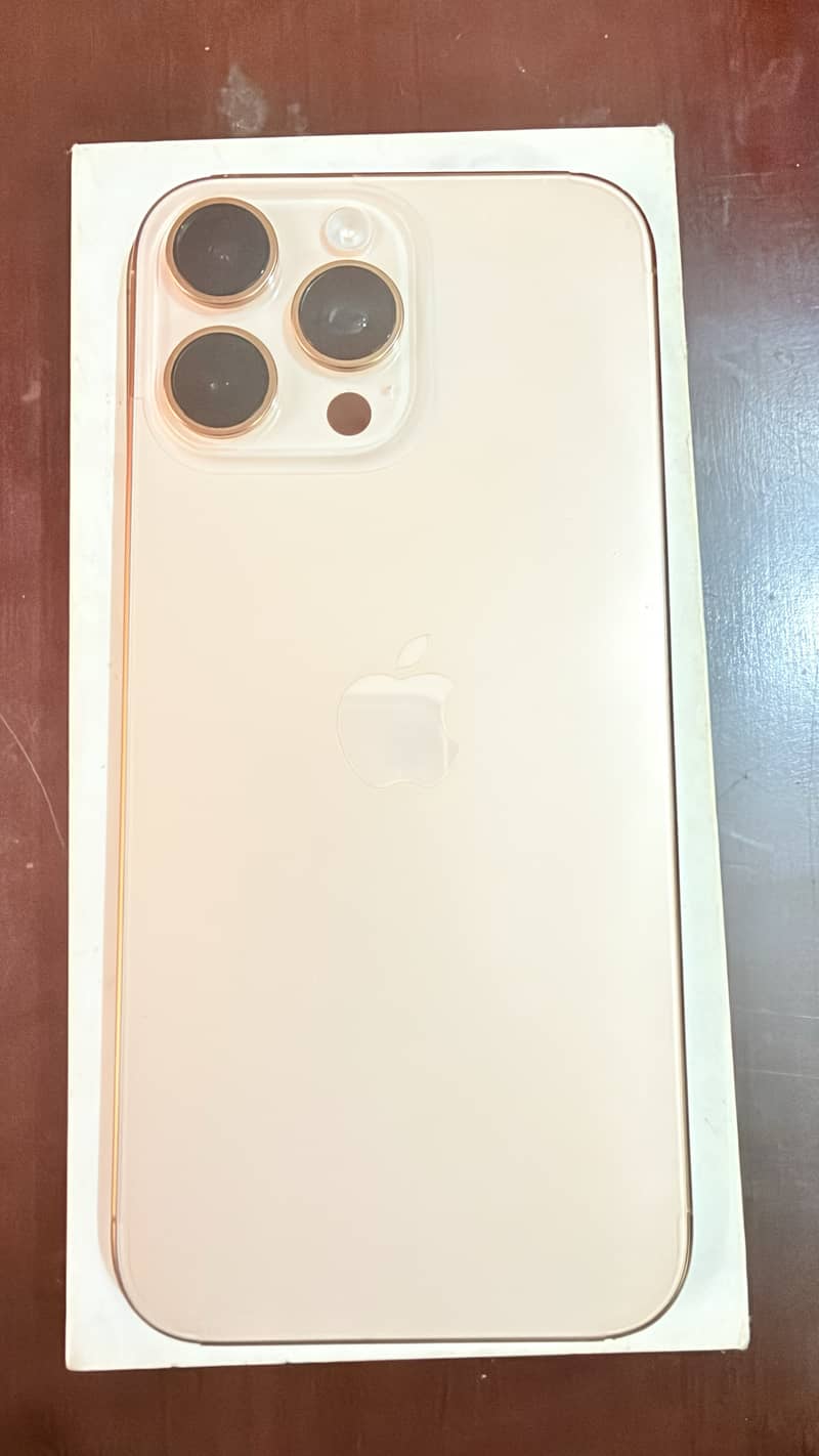 Apple iPhone 16 Pro Max 7