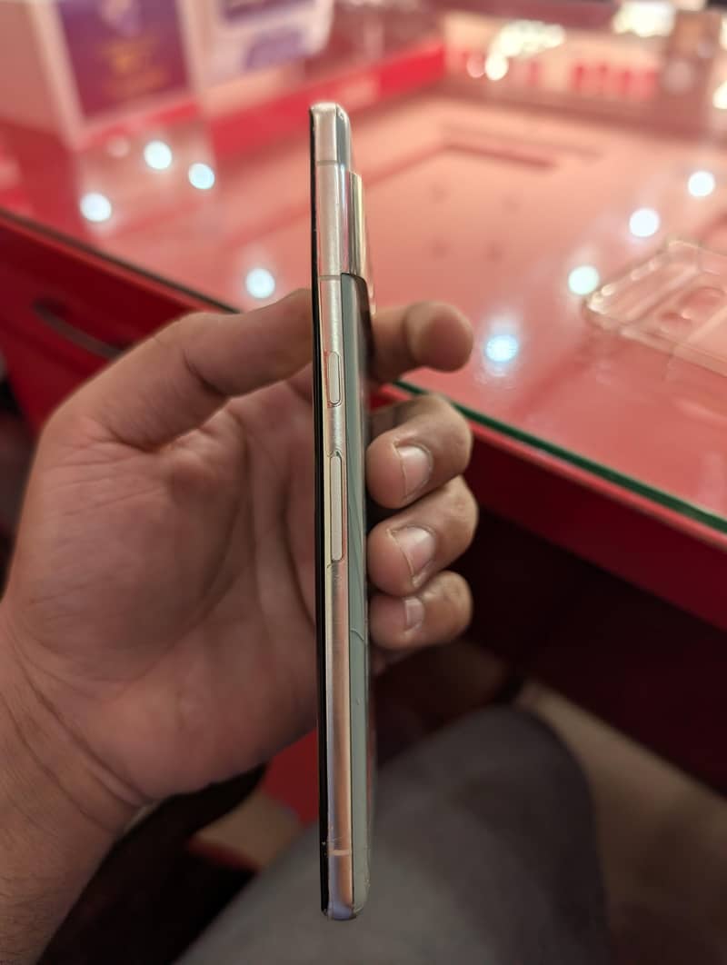 Google Pixel 7 Pro 2