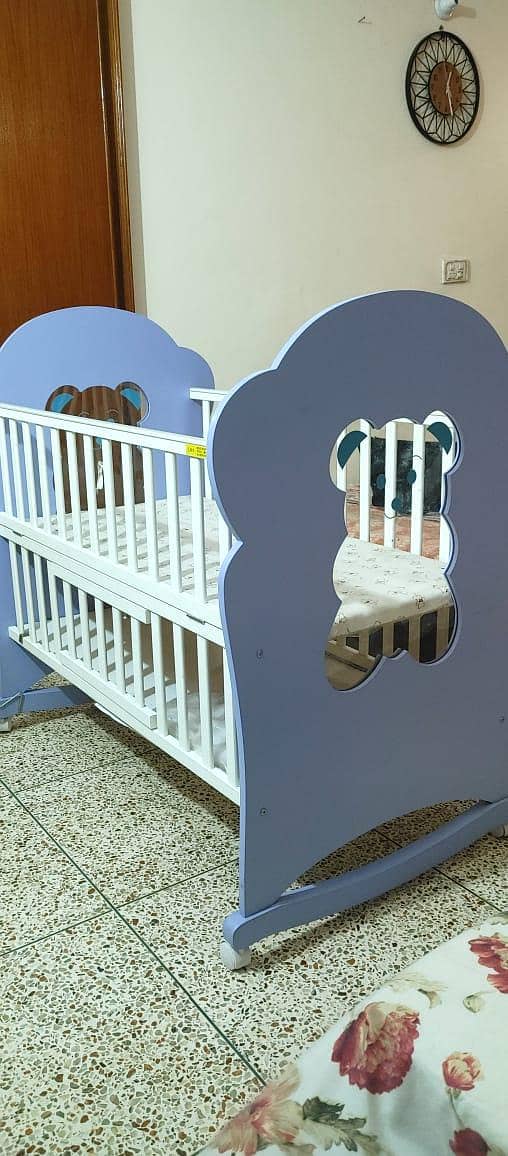 baby cot 2