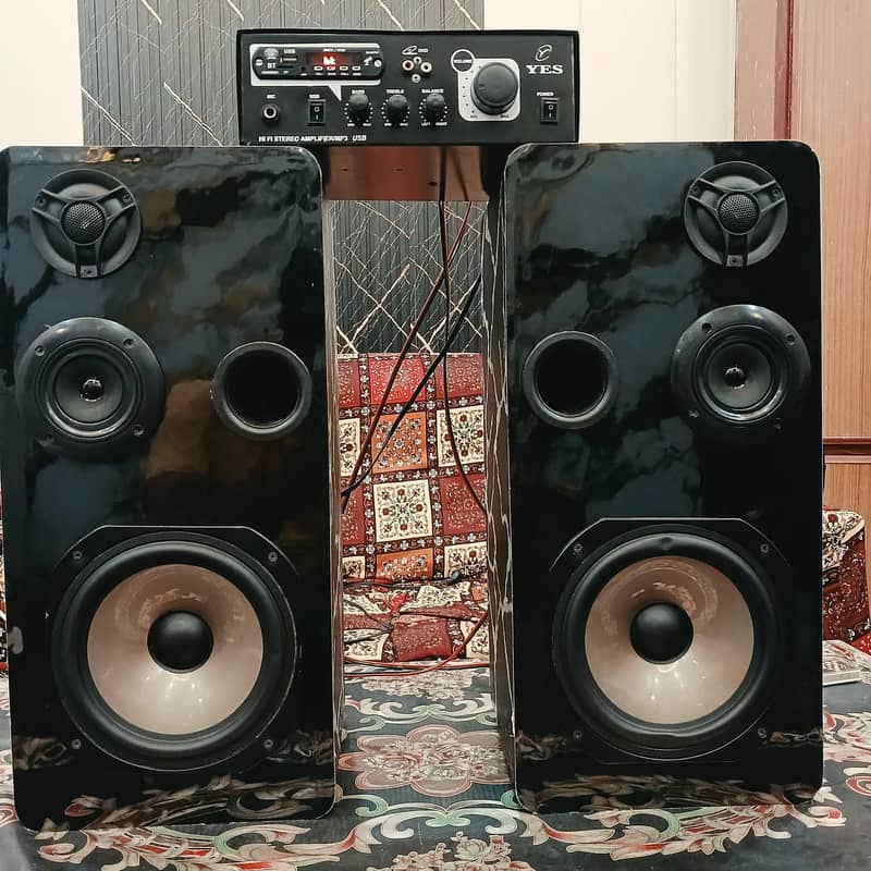 speakers 1