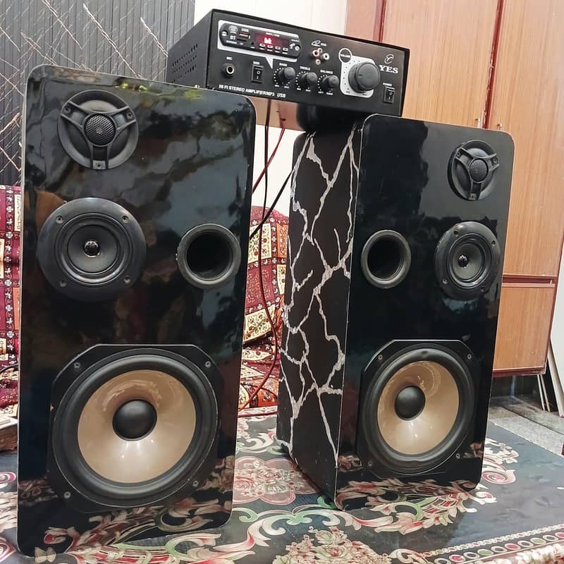 speakers 3