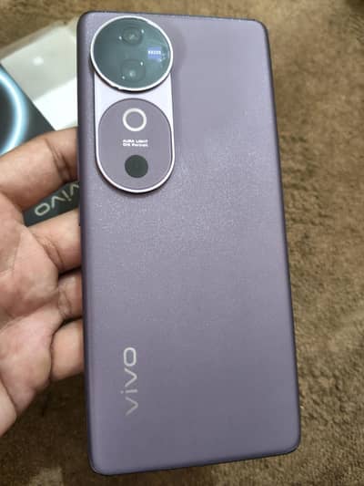 Vivo V40 12/256gb