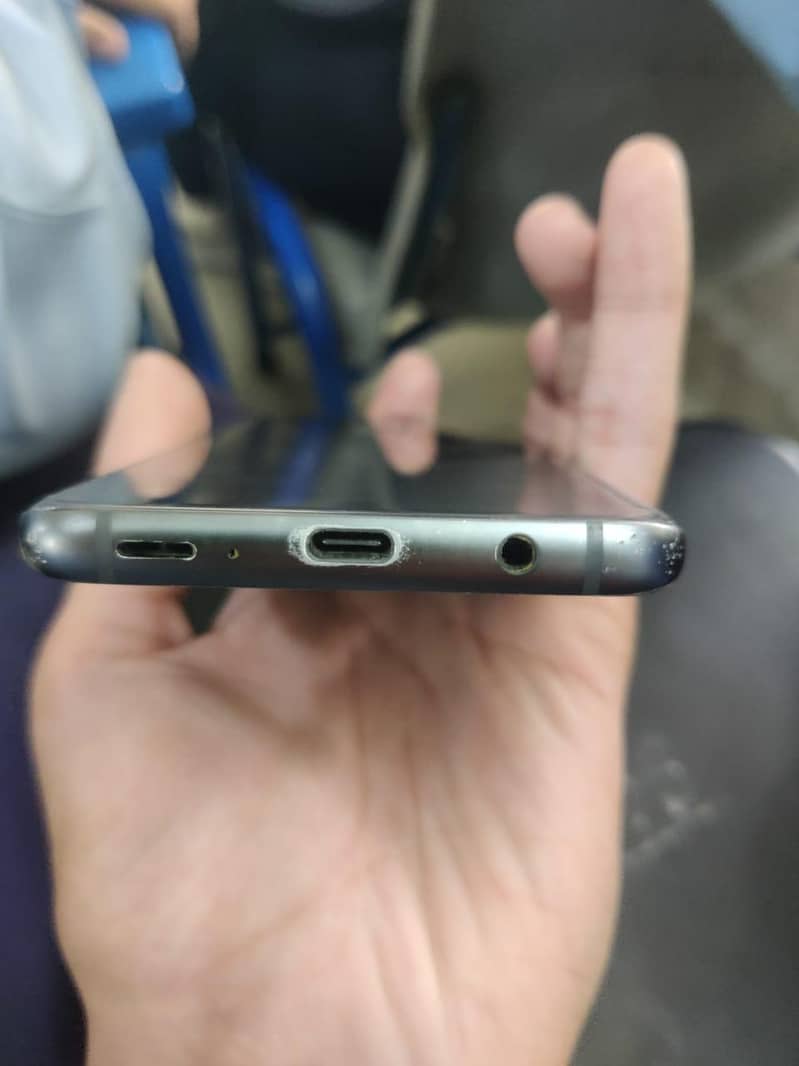 Samsung Mobile S9 Plus 3