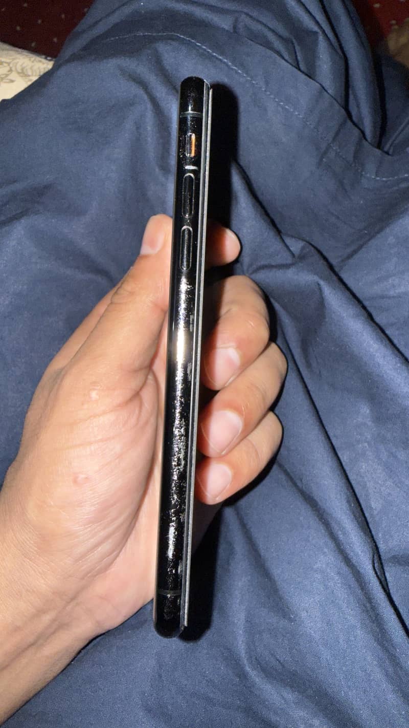 Apple iPhone XS 0