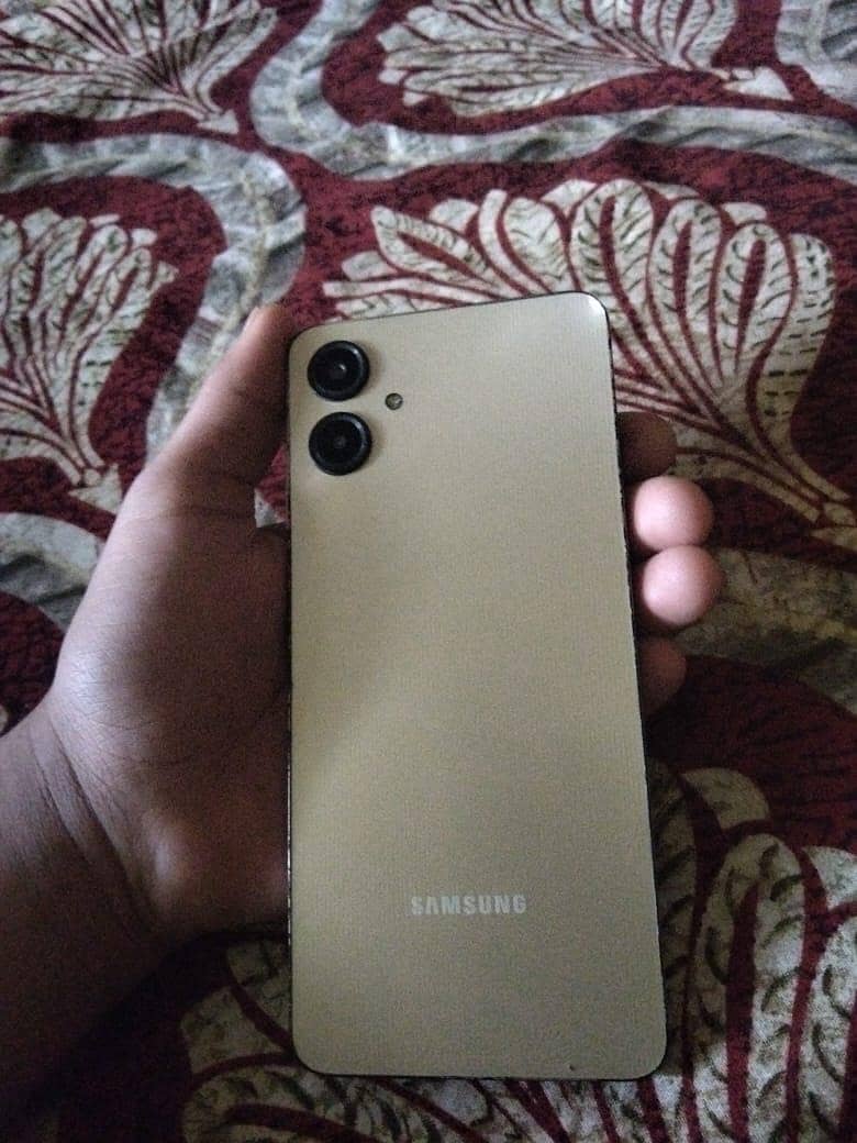 Samsung Mobile A06 3