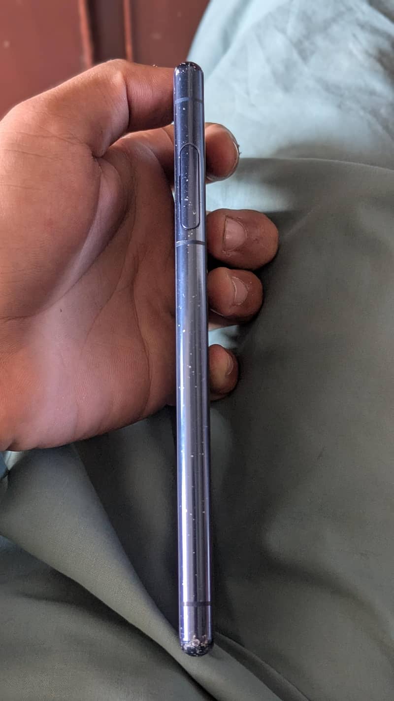 Sony Xperia 5 0