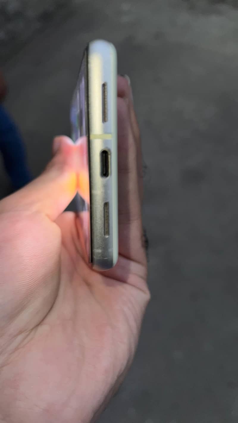Google Pixel 7 5