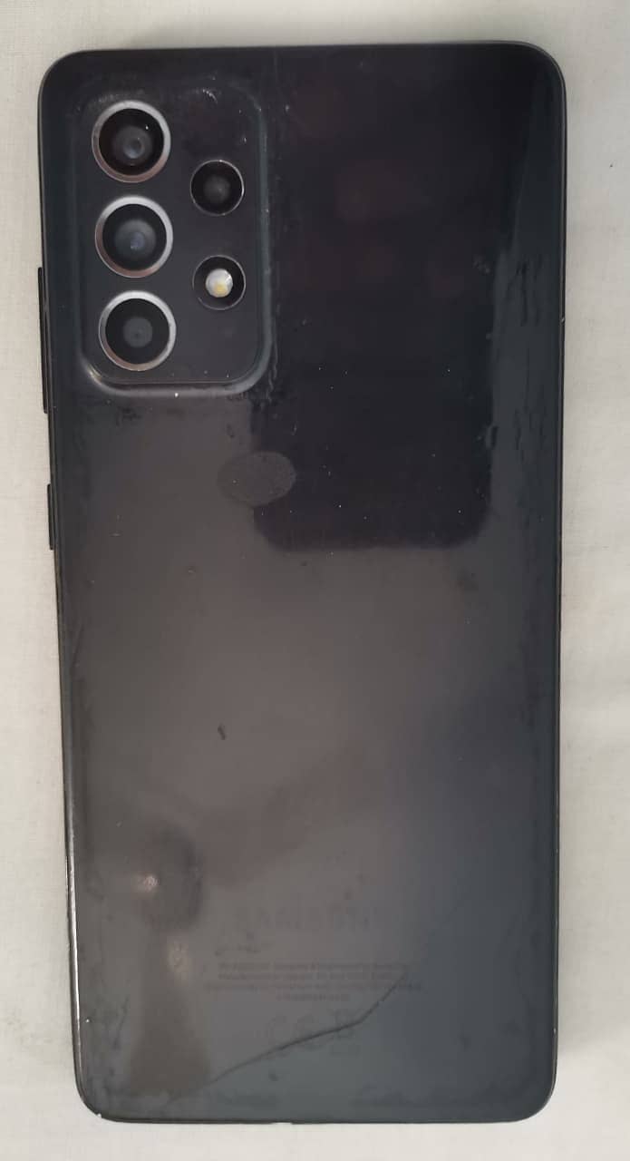 Samsung Mobile A52 1