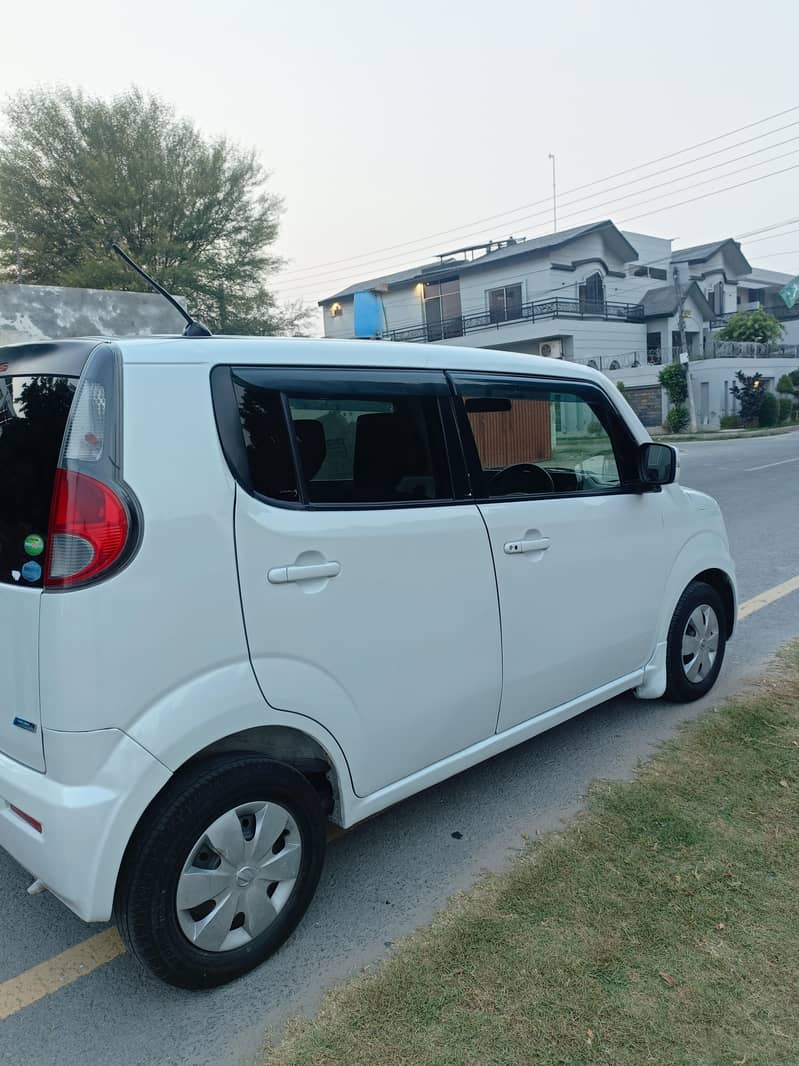 Nissan Moco 2017 4