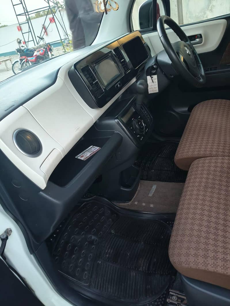 Nissan Moco 2017 11