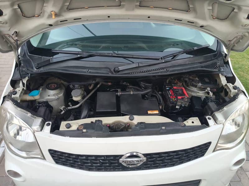 Nissan Moco 2017 12
