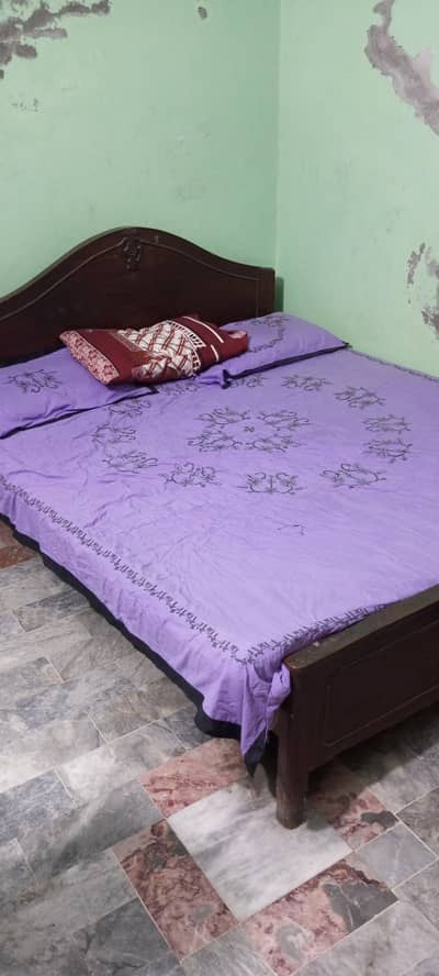 room bed for sale