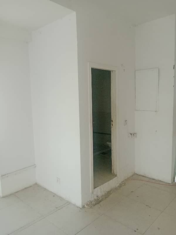 Commerical Basement For Rent 3