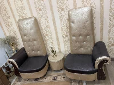 Pair of chairs with table