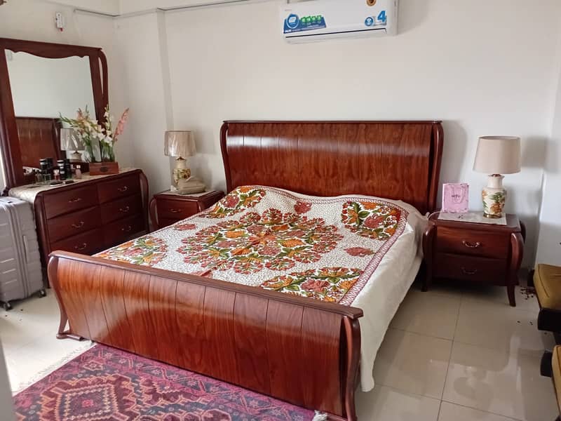 King size bed complete set 3