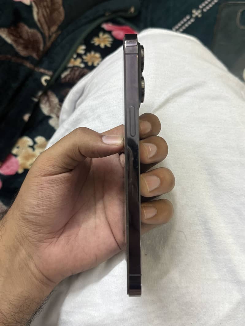 Apple iPhone 14 Pro Max 5