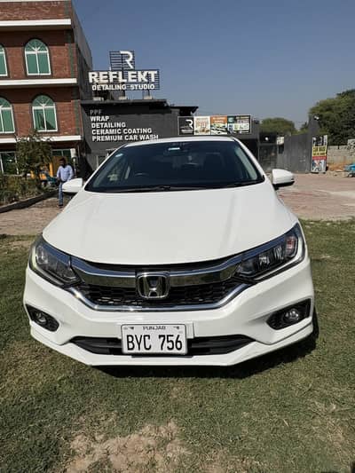 Honda Grace Hybrid 2015