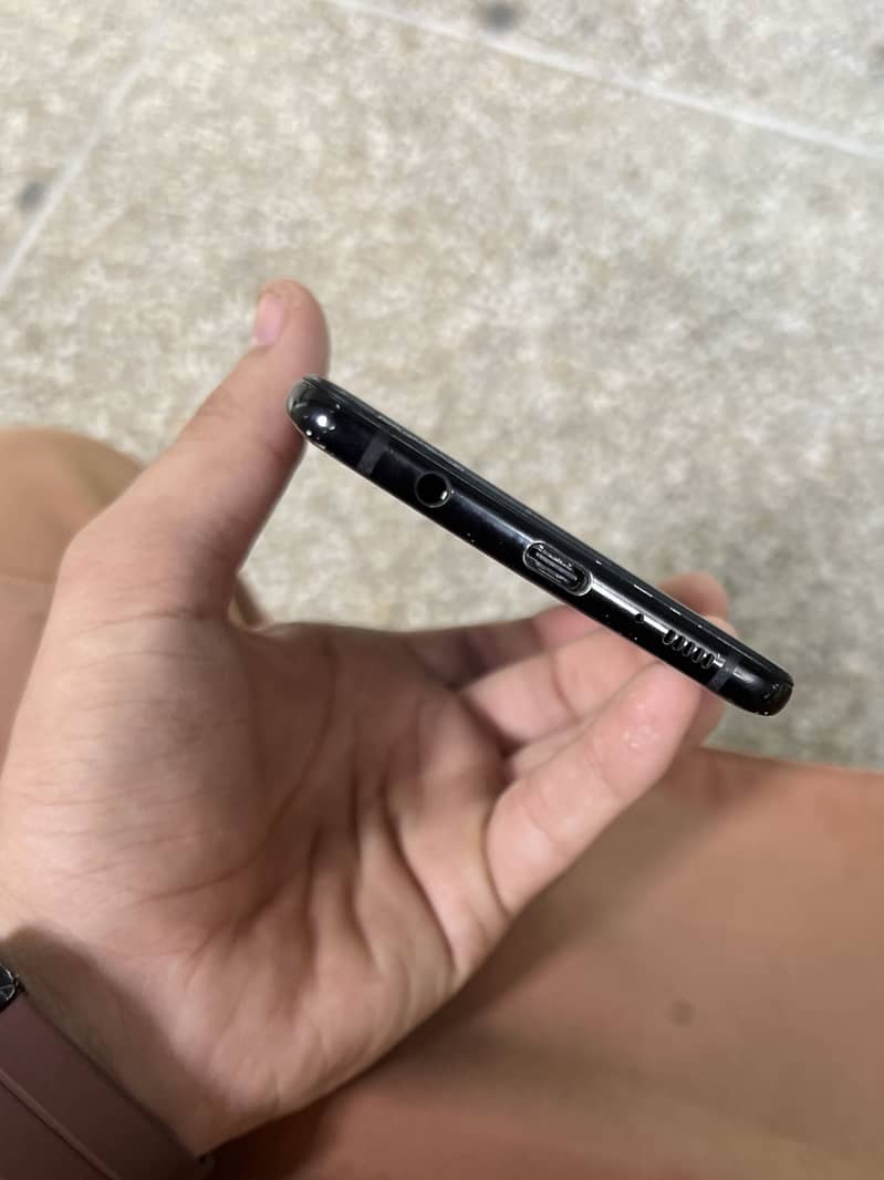 Samsung Mobile A9 2