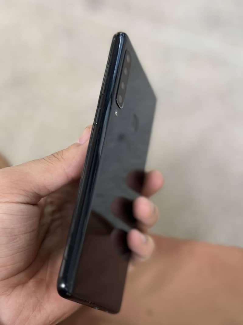 Samsung Mobile A9 3