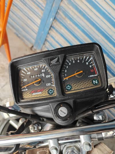 Honda 125 self start