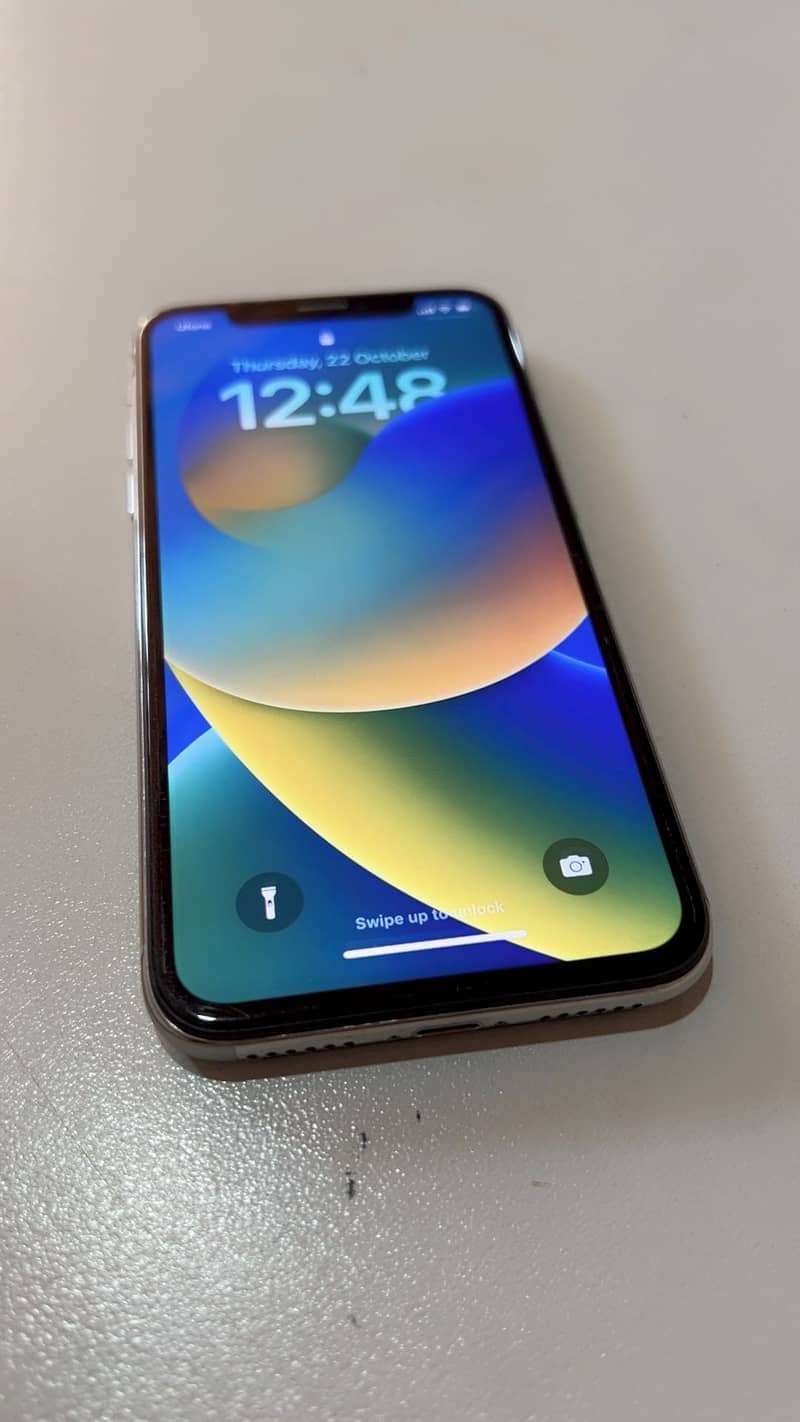 Apple iPhone X 3