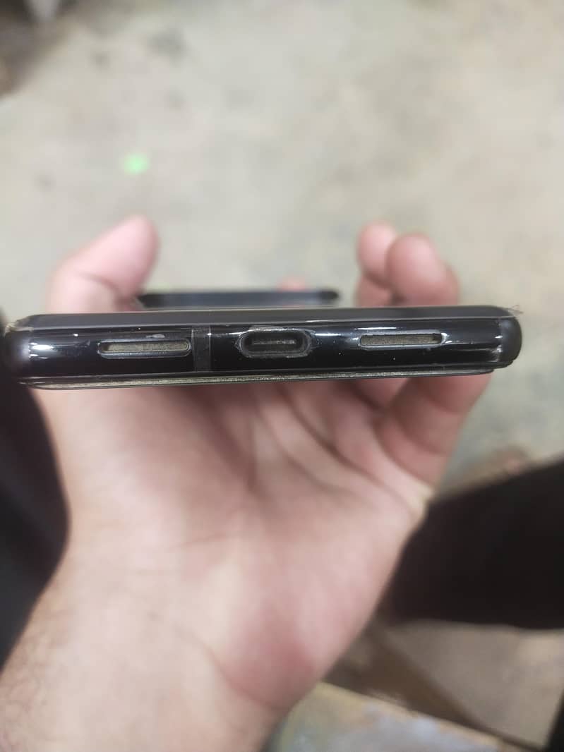 Google Pixel 6 4