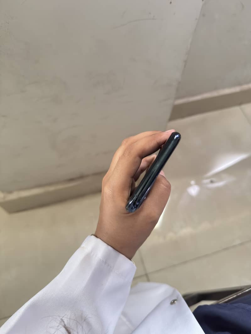 Apple iPhone 11 Pro 5