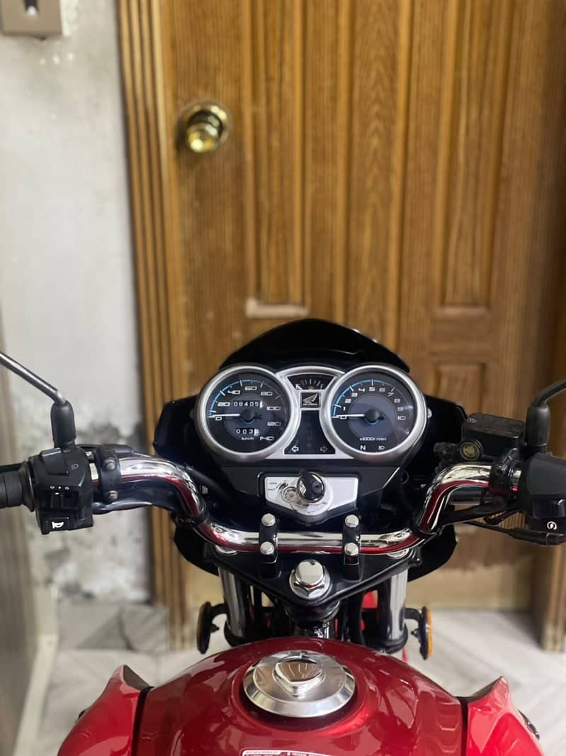 Honda cb150f 7