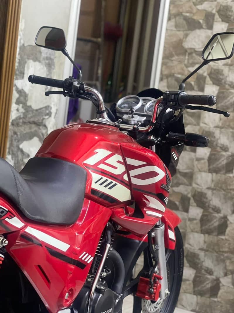 Honda cb150f 8