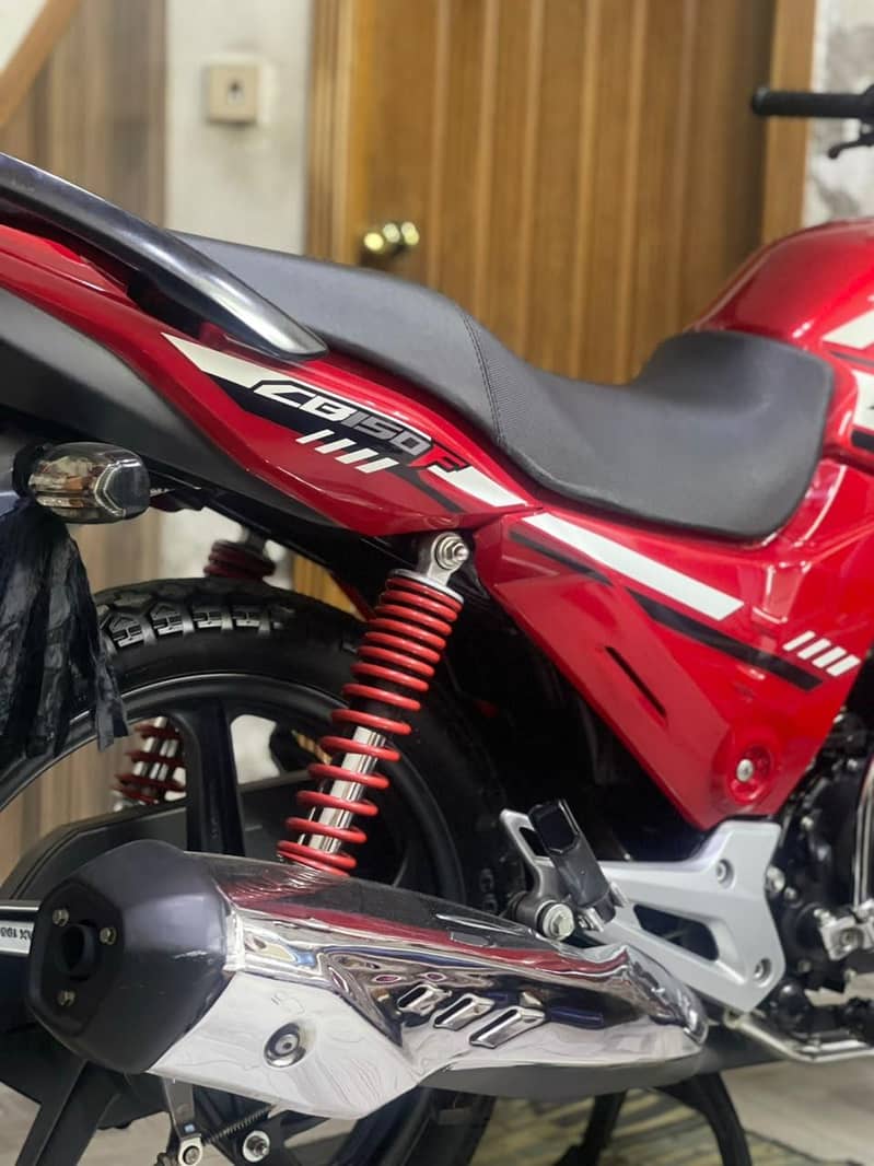 Honda cb150f 9