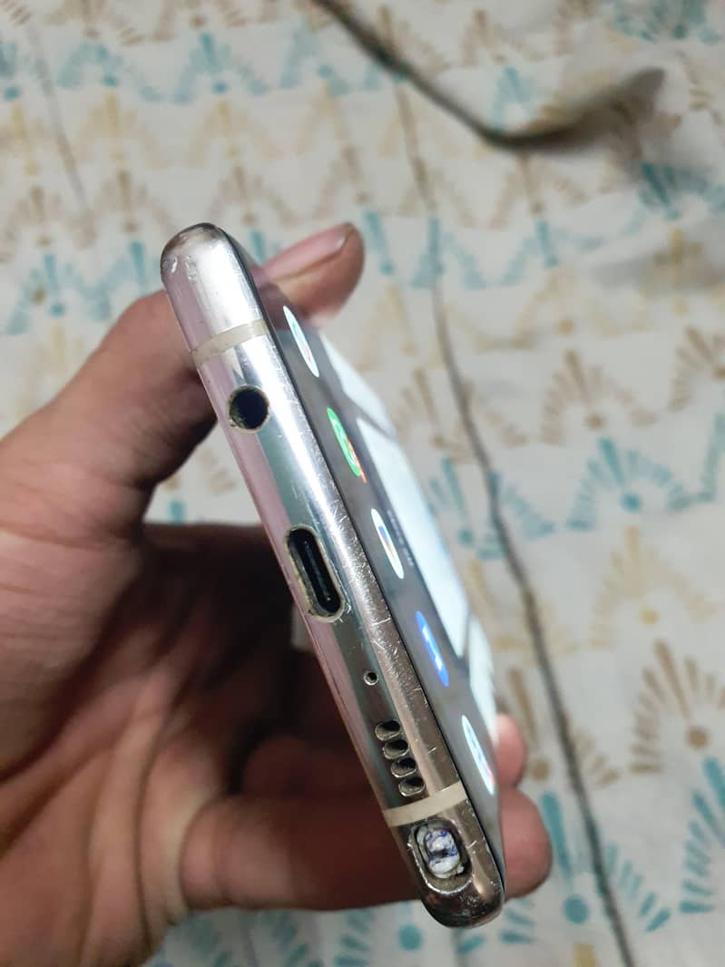 Samsung Mobile Note 8 3