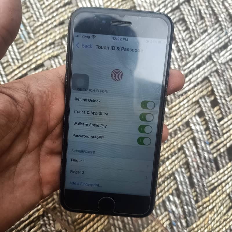 Apple iPhone 7 3