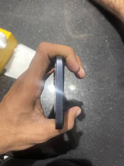 Realme C35