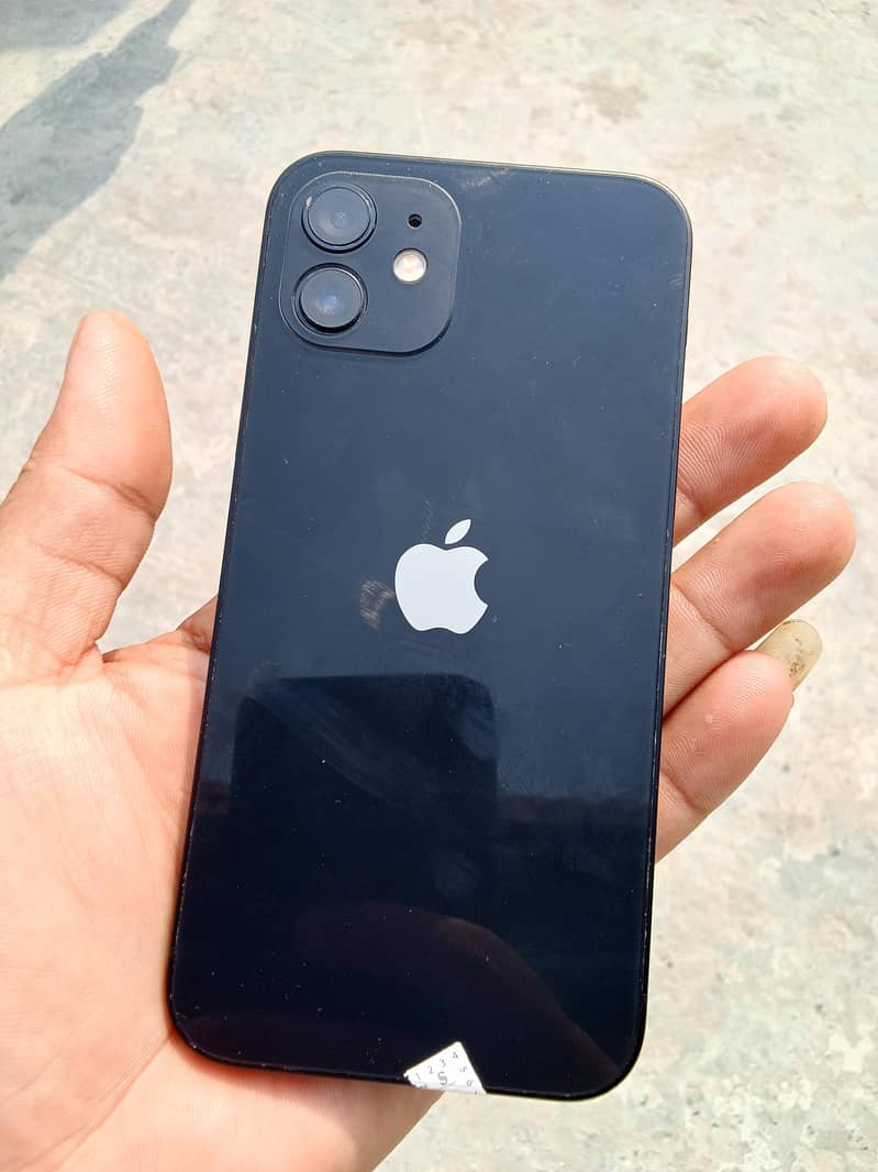 Apple iPhone 12 3