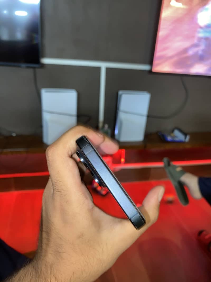 Apple iPhone 15 Pro Max Jv 4