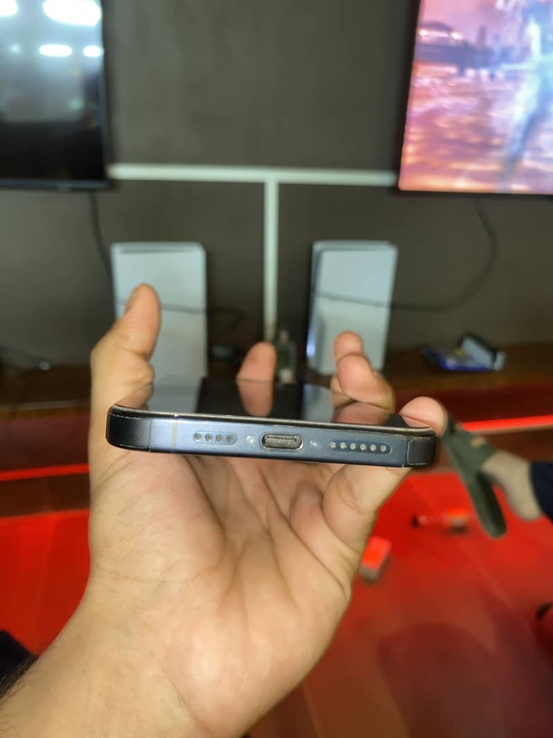 Apple iPhone 15 Pro Max Jv 5