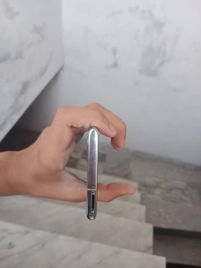 Samsung Mobile Note 10 Plus 1