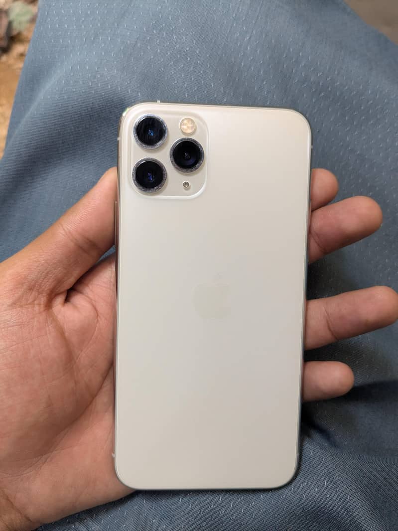 Apple iPhone 11 Pro 9