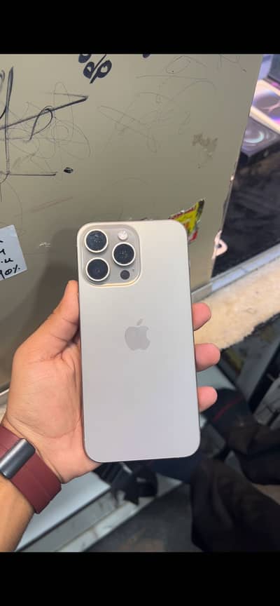 Apple iPhone 15 Pro Max