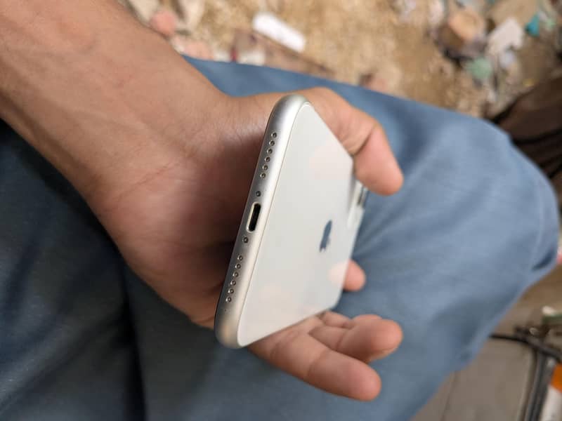 Apple iPhone 11 2