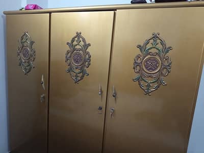 Wardrobe - 3 Door - Storage